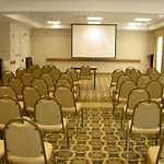 Hampton Inn & Suites Chesapeake-Square Mall 