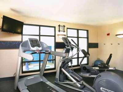 Hampton & Chesapeake-square Mall 3*